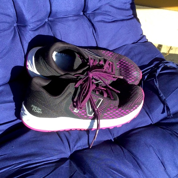 New Balance Shoes - New balance tennis shoes travel vacay walk Sunday brunch farmer’s market garden